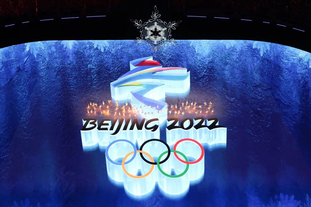 2045年，未来彩票的神秘面纱—今晚开什么生肖？23期开什么号码