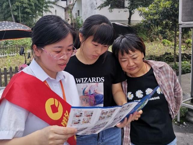 急招中小学教师，教育之舟的护航者急招中小学教师万里行