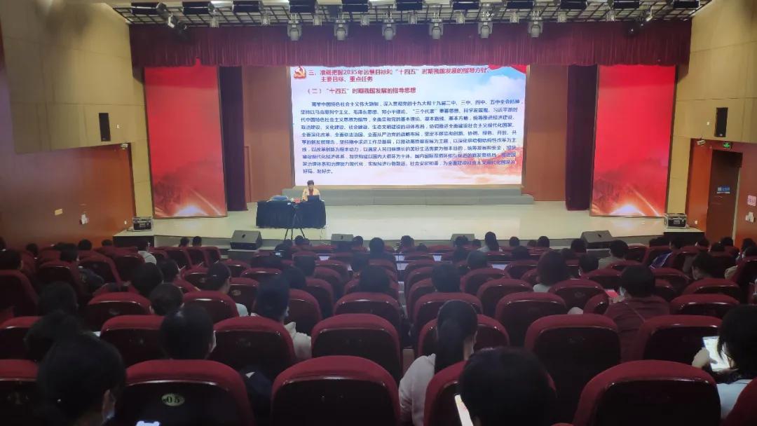2035年，展望未来社工报名与考试时间的新趋势上海2025年社工报名与考试时间