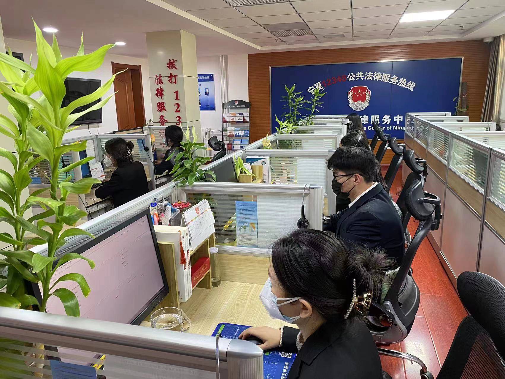 劳动局24小时在线咨询，为劳动者撑起权益保护伞劳动局24小时在线咨询电话