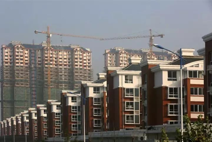房产中介,城市中的桥梁与纽带房产中介网站