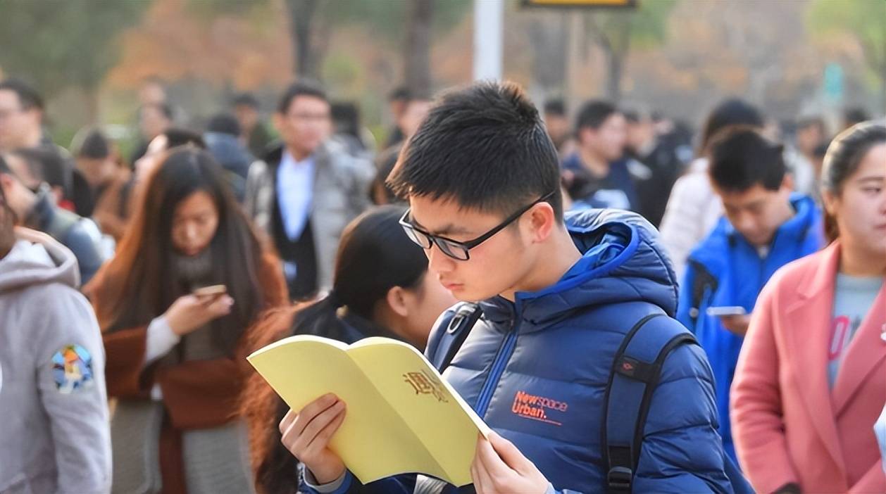 报考公务员的全面指南，从准备到应试全攻略大学生怎么报考公务员