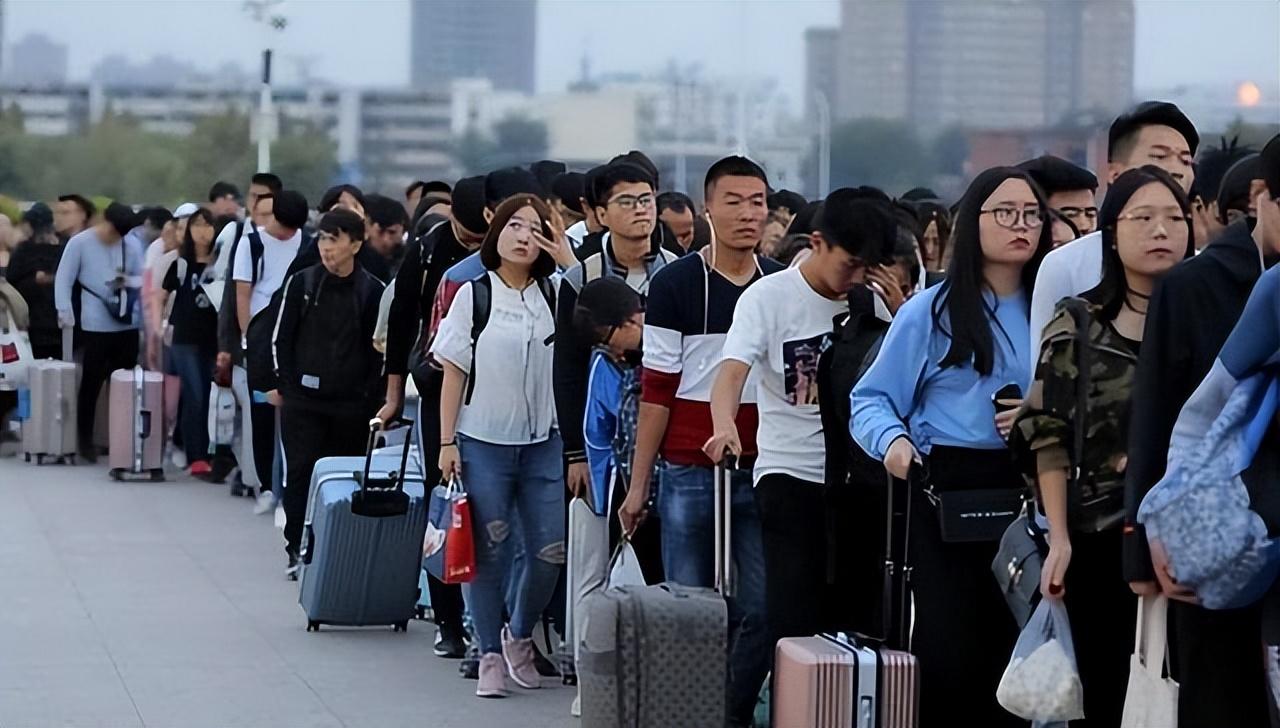 附近招聘暑假工学生，为你的假期增添色彩与价值附近招聘暑假工学生16岁